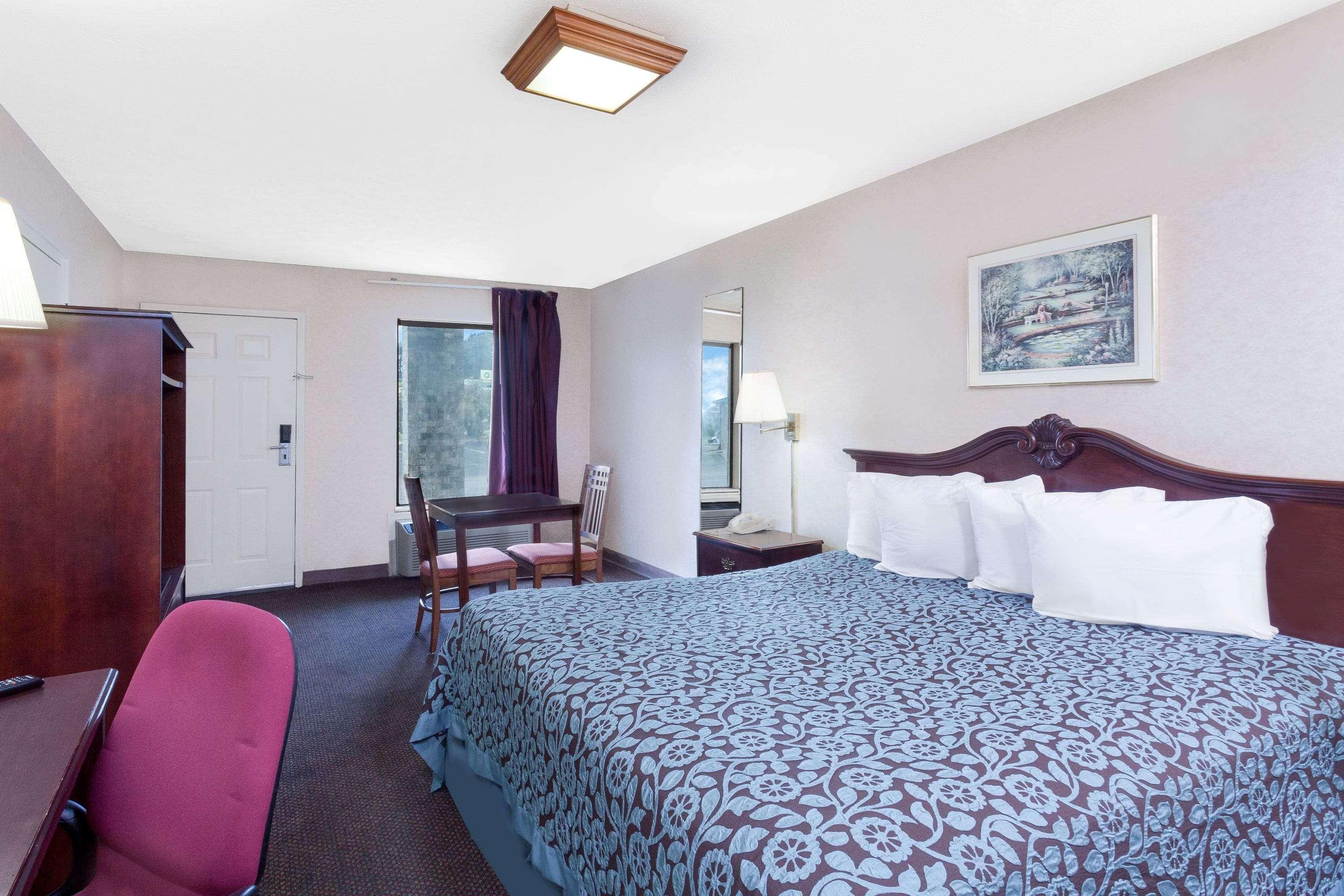 Days Inn By Wyndham Morristown Extérieur photo