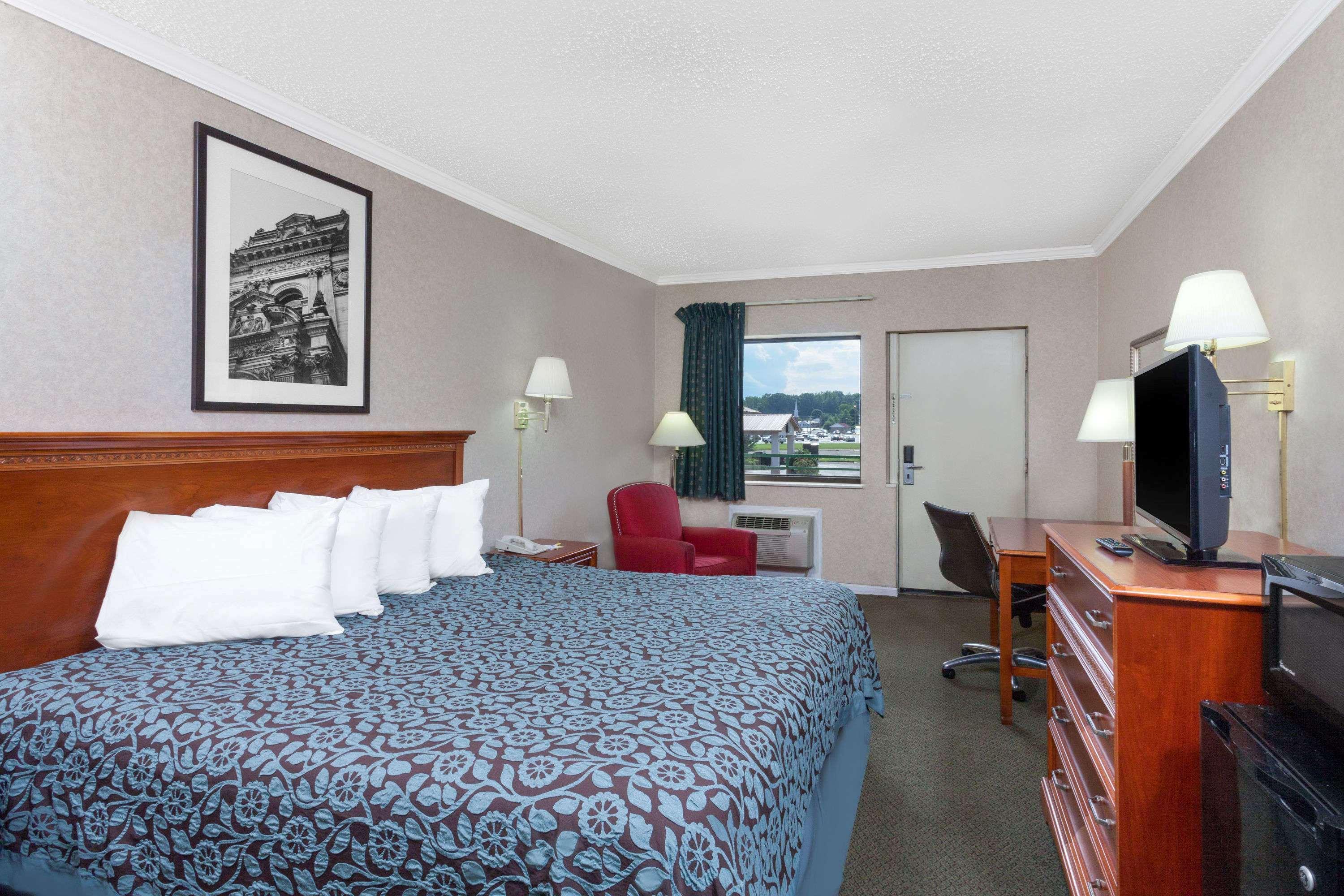 Days Inn By Wyndham Morristown Extérieur photo