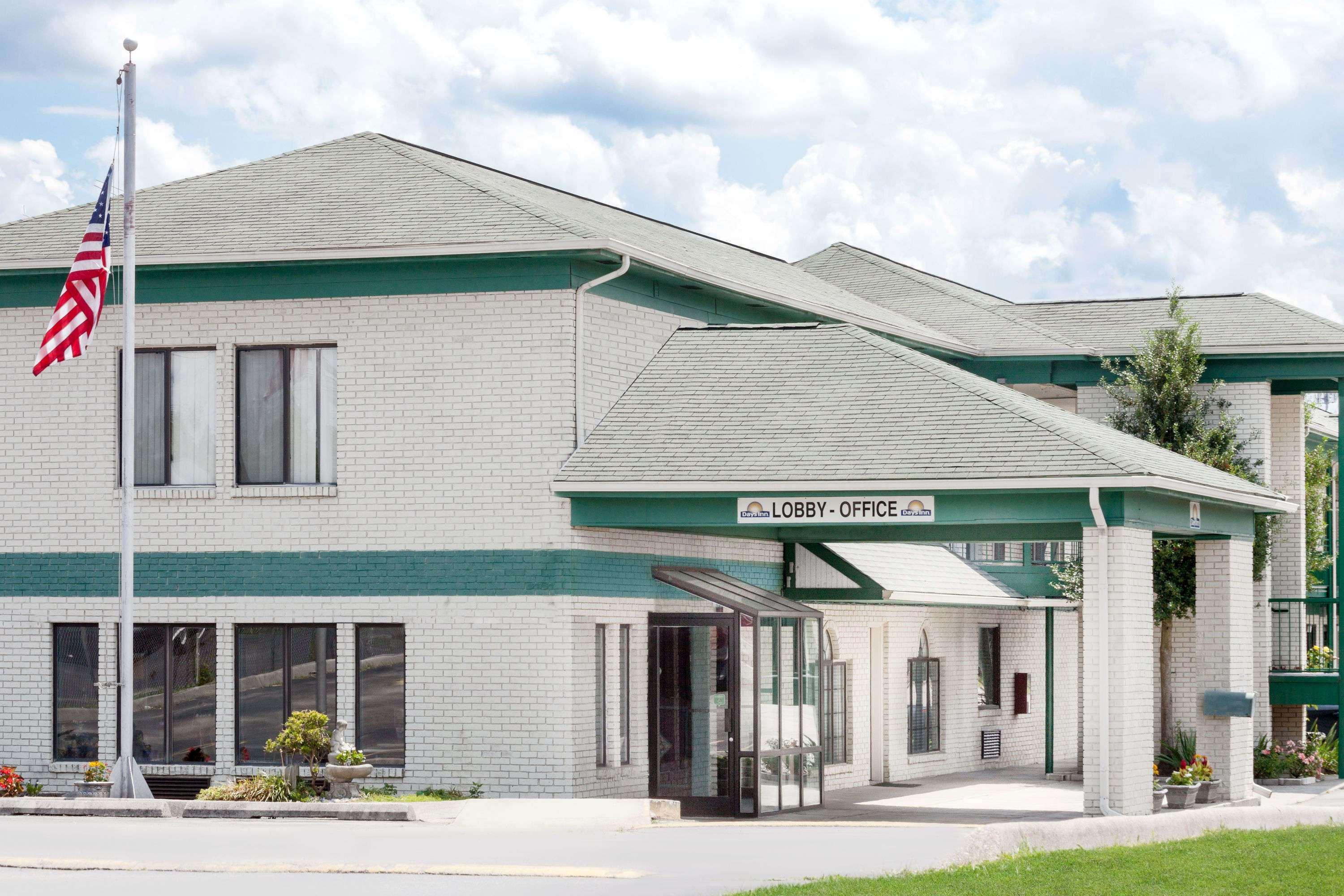 Days Inn By Wyndham Morristown Extérieur photo