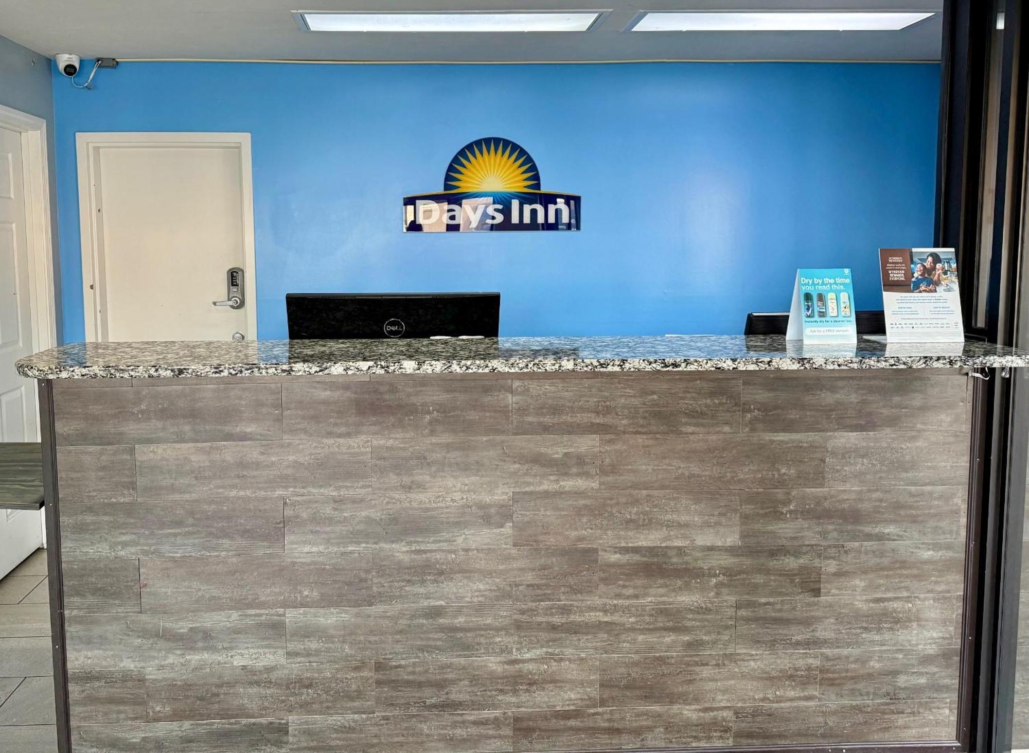 Days Inn By Wyndham Morristown Extérieur photo