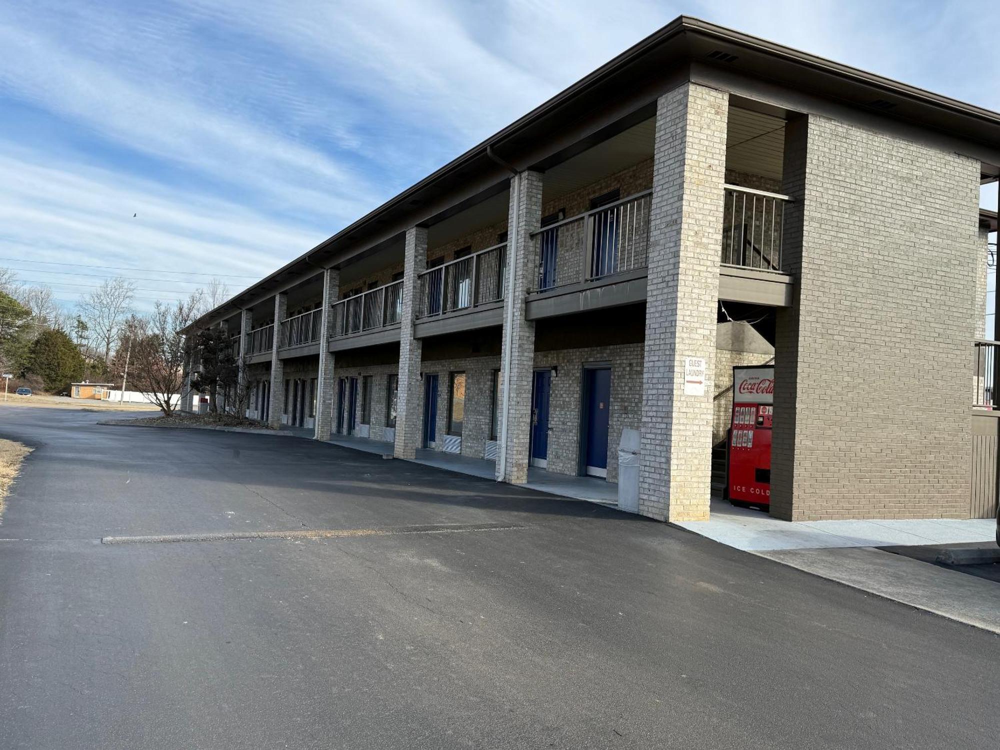 Days Inn By Wyndham Morristown Extérieur photo