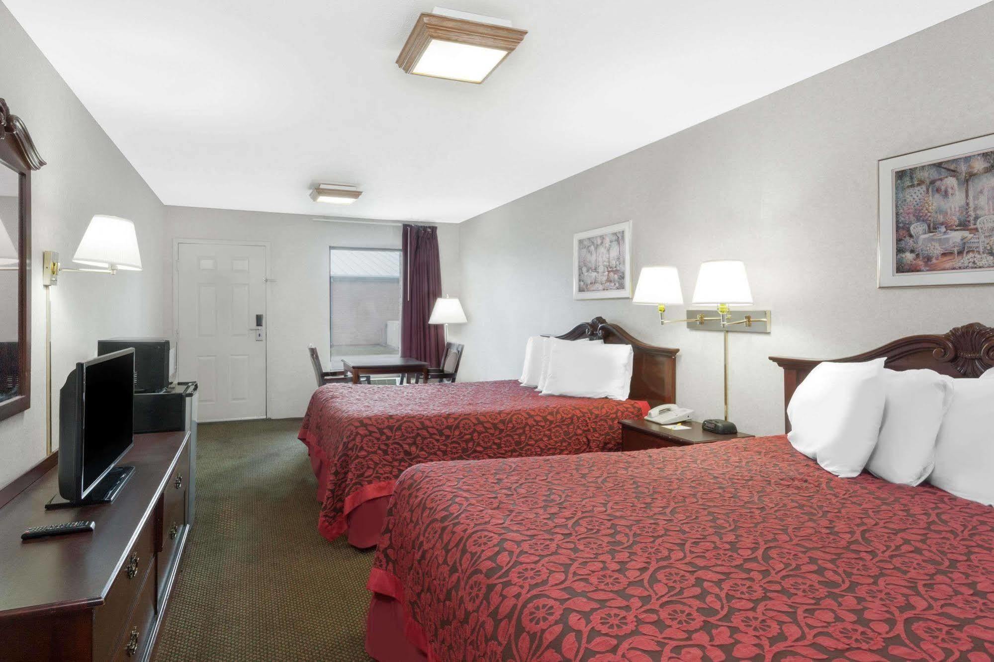 Days Inn By Wyndham Morristown Extérieur photo